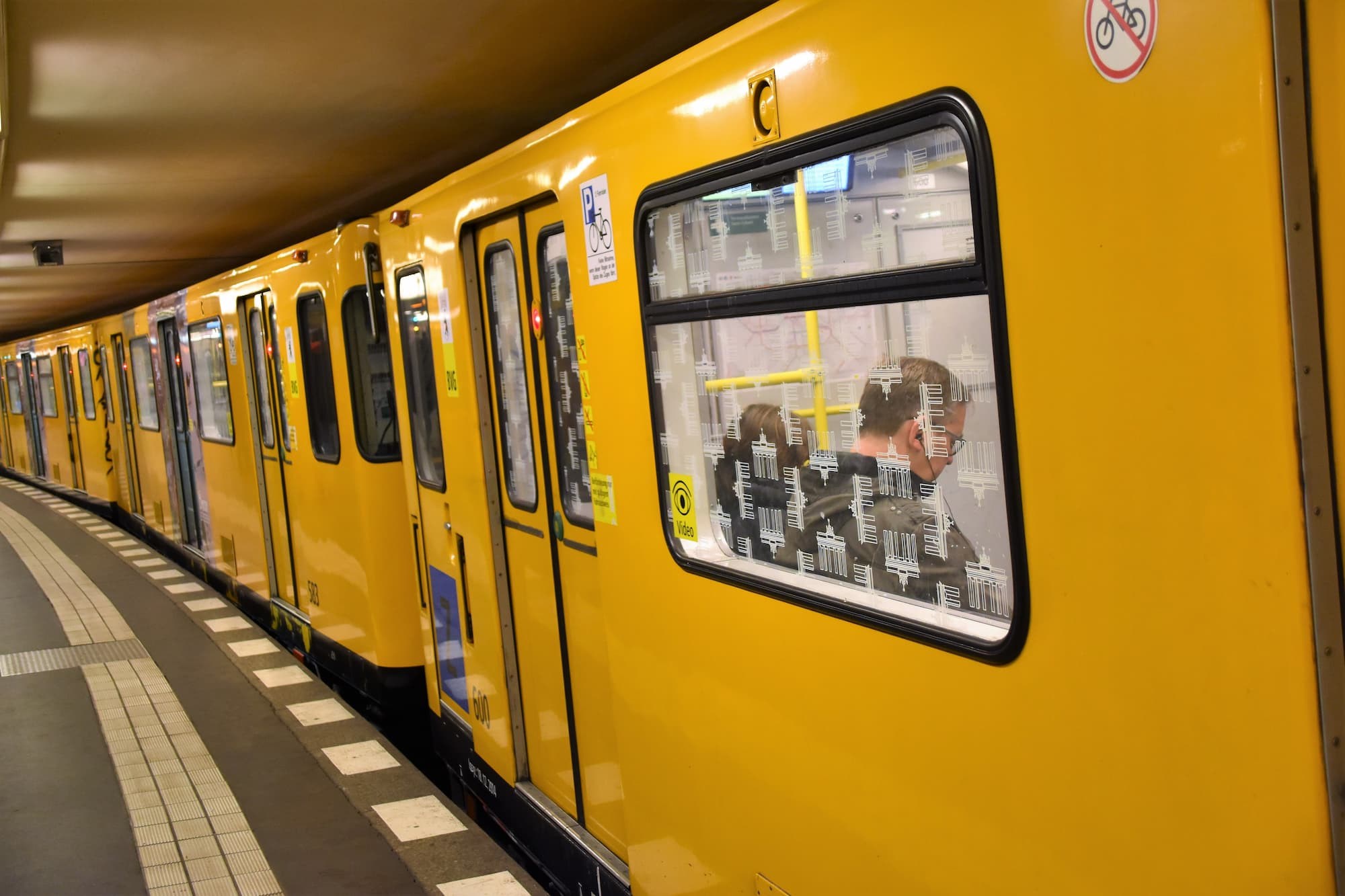 Metro: Augsburger Straße